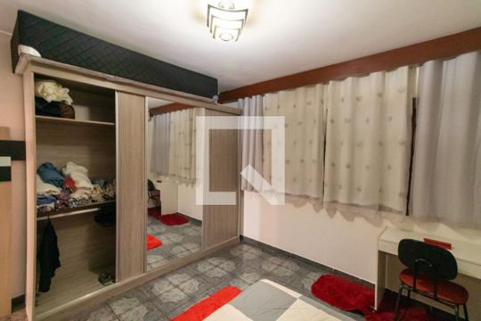 detalhes de casa à venda com 5 quartos, 300m² em Vila Rui Barbosa, São Paulo