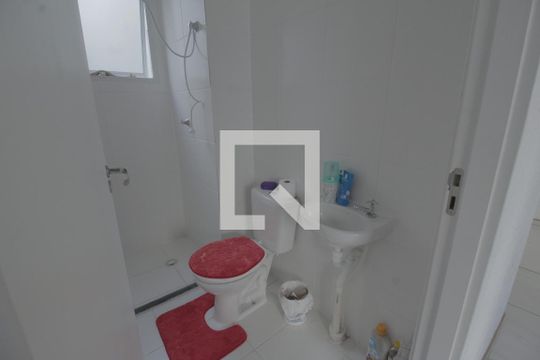 Banheiro de apartamento para alugar com 2 quartos, 50m² em Mato Grande, Canoas