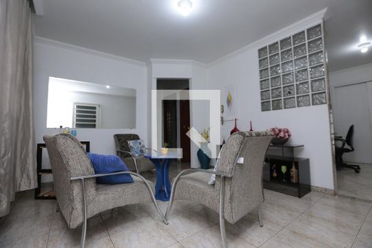 Sala 2 de casa à venda com 5 quartos, 328m² em A Definir Em Campo, Contagem