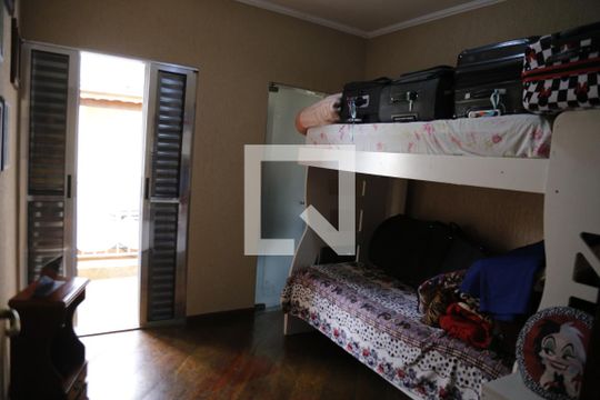 Suíte 1 de casa à venda com 5 quartos, 330m² em Vila Cruz das Almas, São Paulo