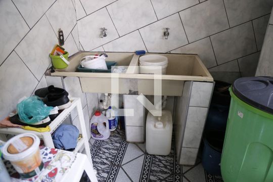 Área de Serviço de casa à venda com 5 quartos, 330m² em Vila Cruz das Almas, São Paulo