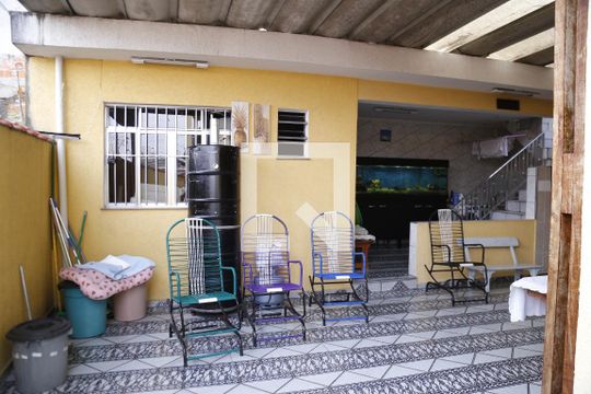 Quintal de casa à venda com 5 quartos, 330m² em Vila Cruz das Almas, São Paulo