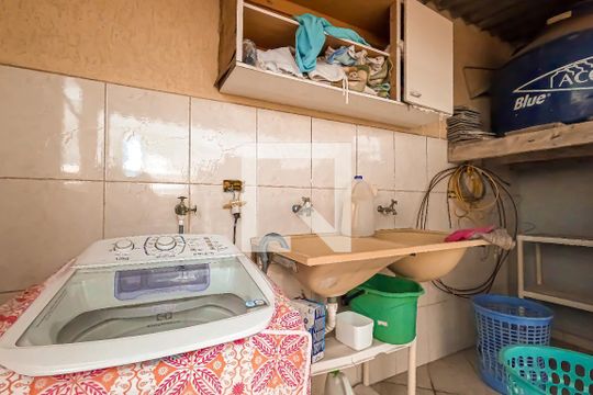 Área de Serviço de casa para alugar com 3 quartos, 152m² em Parque Santo Antonio, Guarulhos