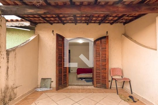 Varanda do Quarto 1 de casa para alugar com 3 quartos, 152m² em Parque Santo Antonio, Guarulhos