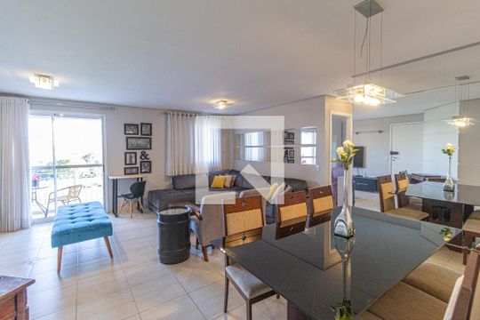 Apartamento para alugar com 2 quartos, 80m² em Umuarama, Osasco