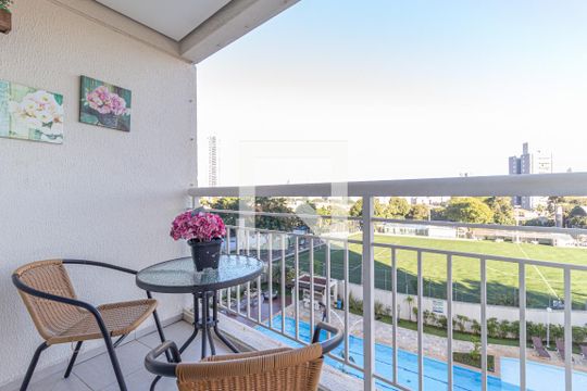 Sacada de apartamento para alugar com 2 quartos, 80m² em Umuarama, Osasco