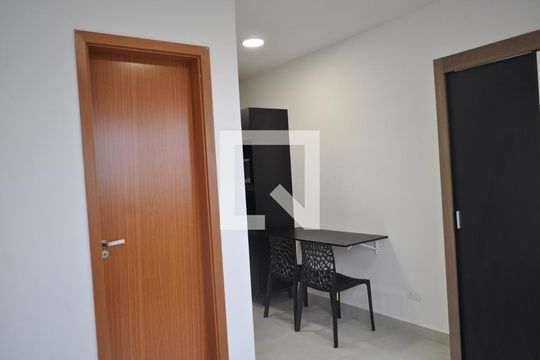Quarto de apartamento para alugar com 1 quarto, 25m² em Vila Mazzei, São Paulo