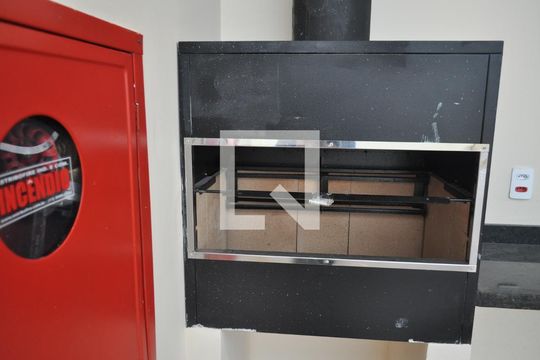 Área comum - Churrasqueira de apartamento para alugar com 1 quarto, 25m² em Vila Mazzei, São Paulo