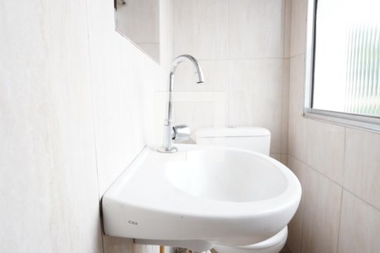 Banheiro de kitnet/studio para alugar com 1 quarto, 30m² em Ipiranga, São Paulo