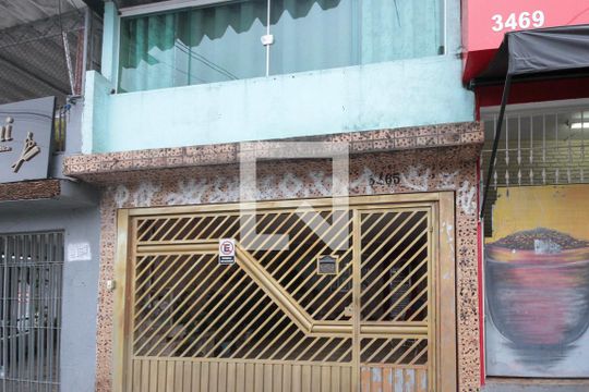 Fachada de casa à venda com 3 quartos, 162m² em Jardim Guairaca, São Paulo