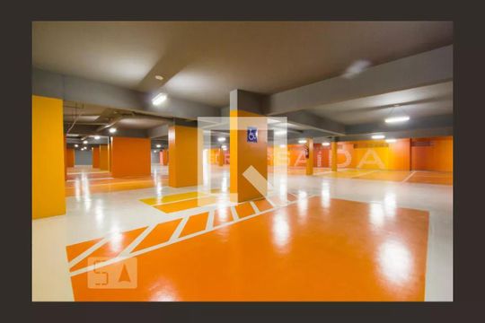 Estacioanmento  de apartamento para alugar com 1 quarto, 49m² em Vila Gertrudes, São Paulo