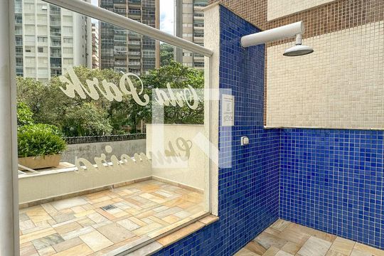 Área comum - ducha de apartamento para alugar com 3 quartos, 110m² em Centro, Guarujá