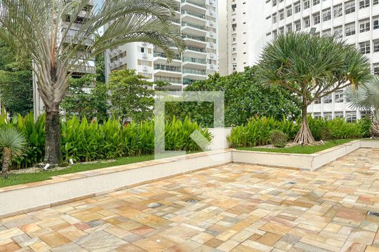 Área comum - área verde de apartamento para alugar com 3 quartos, 110m² em Centro, Guarujá