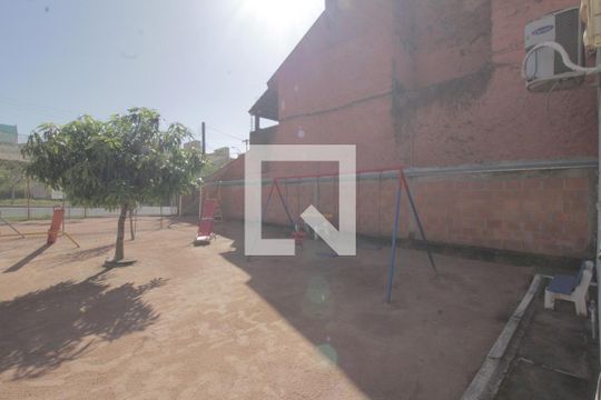 Área comum - Playground de apartamento para alugar com 2 quartos, 43m² em Rubem Berta, Porto Alegre