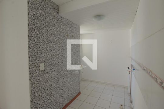 Cozinha de apartamento para alugar com 2 quartos, 43m² em Rubem Berta, Porto Alegre