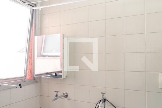 Lavanderia de apartamento para alugar com 2 quartos, 40m² em Vila Guarani, São Paulo