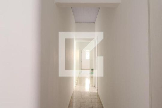 Corredor de casa à venda com 3 quartos, 100m² em Vila Romana, São Paulo