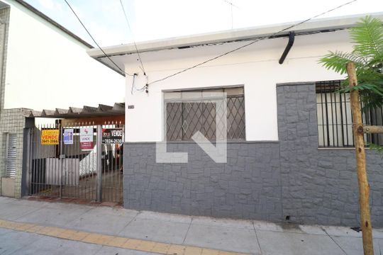 Fachada de casa à venda com 3 quartos, 100m² em Vila Romana, São Paulo