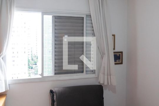 Quarto 1 de apartamento para alugar com 2 quartos, 80m² em Campo Belo, São Paulo