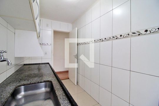 Cozinha de apartamento para alugar com 3 quartos, 65m² em Vila São Pedro, Santo André
