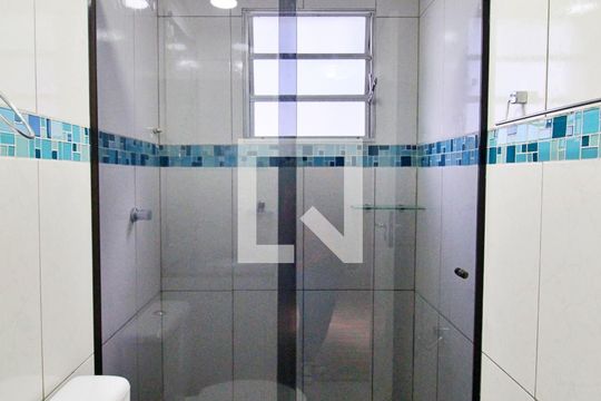 Banheiro da Suíte de apartamento para alugar com 3 quartos, 65m² em Vila São Pedro, Santo André