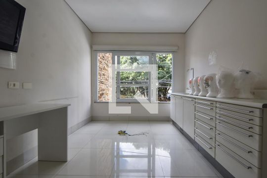 Suíte 01 de casa à venda com 4 quartos, 220m² em Brooklin Paulista, São Paulo