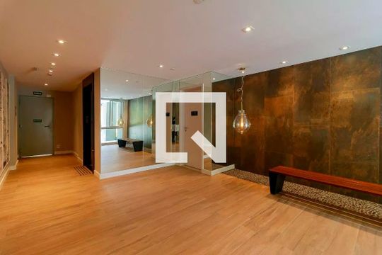 Hall de apartamento à venda com 2 quartos, 66m² em Santo Amaro, São Paulo