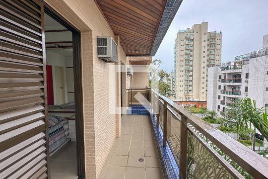 Suíte - varanda de apartamento para alugar com 3 quartos, 110m² em Loteamento Joao Batista Juliao, Guarujá