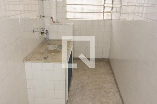 Cozinha de kitnet/studio para alugar com 1 quarto, 40m² em Bela Vista, São Paulo