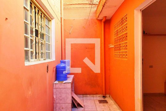 Quintal de casa de condomínio à venda com 2 quartos, 170m² em Campestre, Santo André