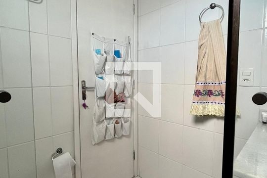 Banheiro da Suíte de apartamento para alugar com 2 quartos, 56m² em Jardim América da Penha, São Paulo