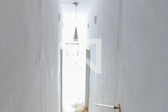 Área comum de casa de condomínio para alugar com 1 quarto, 12m² em Jardim Avelino, São Paulo
