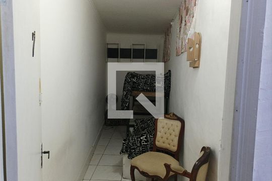 Quarto 1 de kitnet/studio para alugar com 1 quarto, 10m² em Jardim Avelino, São Paulo