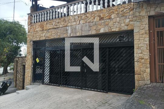Fachada do Prédio de kitnet/studio para alugar com 1 quarto, 10m² em Jardim Avelino, São Paulo