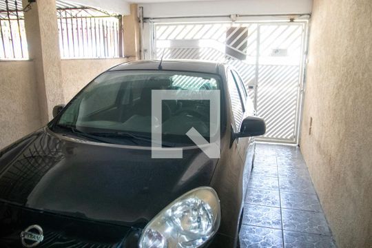 Garagem de casa à venda com 3 quartos, 120m² em Jardim Brasil (zona Norte), São Paulo