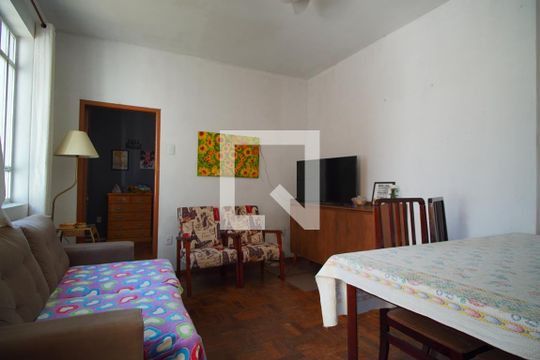 Sala de estar de casa à venda com 3 quartos, 163m² em Santana, Porto Alegre