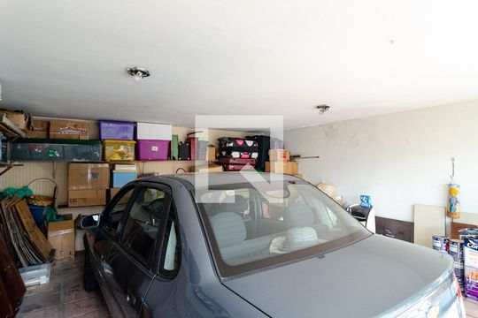 Garagem de casa à venda com 3 quartos, 500m² em Cidade Vargas, São Paulo