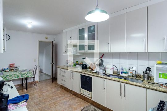 Cozinha de casa à venda com 3 quartos, 500m² em Cidade Vargas, São Paulo