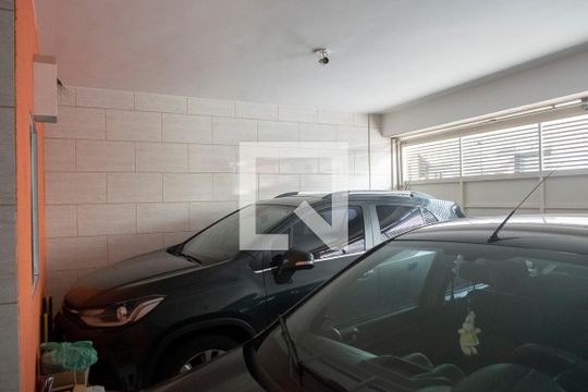 Garagem de casa à venda com 3 quartos, 150m² em Lauzane Paulista, São Paulo