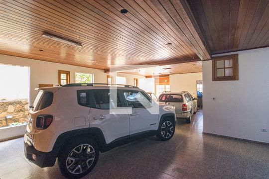 Garagem de casa para alugar com 5 quartos, 800m² em Jardim Bela Vista, Santo André