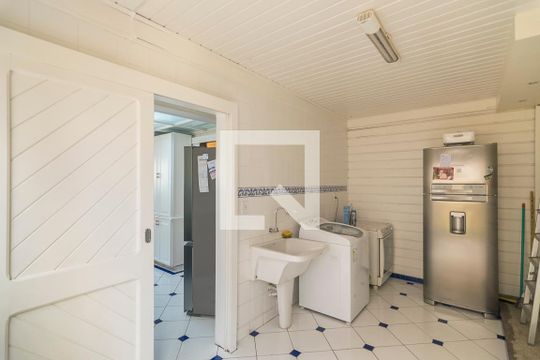 Área de Serviço de casa para alugar com 5 quartos, 800m² em Jardim Bela Vista, Santo André