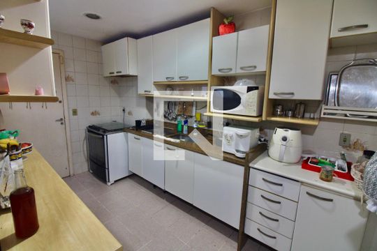 Cozinha de apartamento à venda com 4 quartos, 187m² em Recreio dos Bandeirantes, Rio de Janeiro