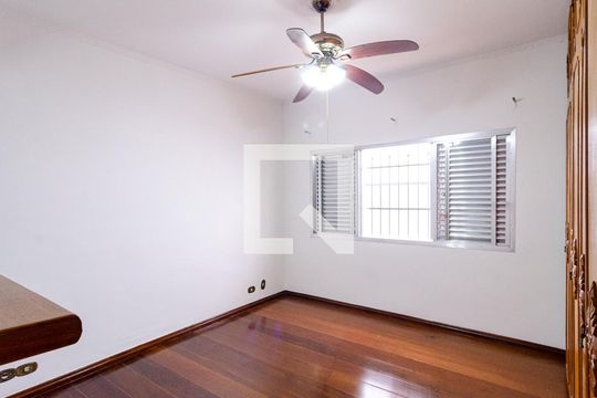 Quarto 2 de casa à venda com 3 quartos, 225m² em Jabaquara, São Paulo
