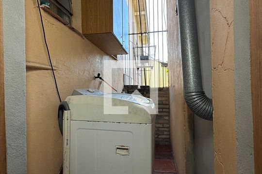 Área externa de casa à venda com 3 quartos, 150m² em Guarani, Novo Hamburgo