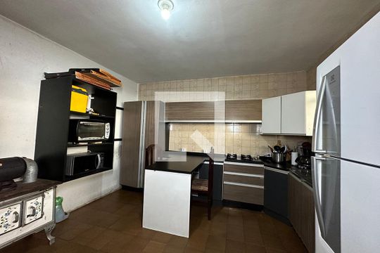 Cozinha de casa à venda com 3 quartos, 150m² em Guarani, Novo Hamburgo
