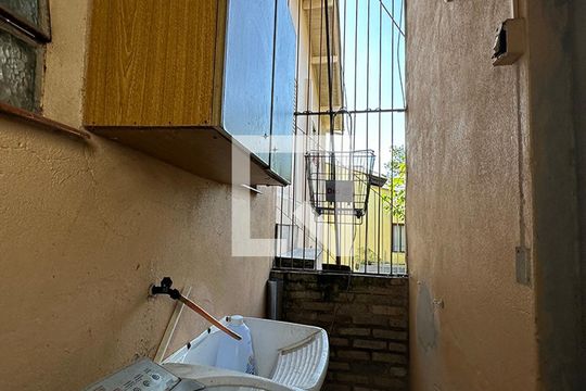 Área externa de casa à venda com 3 quartos, 150m² em Guarani, Novo Hamburgo