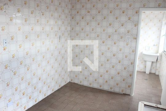 Cozinha de apartamento para alugar com 2 quartos, 90m² em Vila Valença, São Vicente