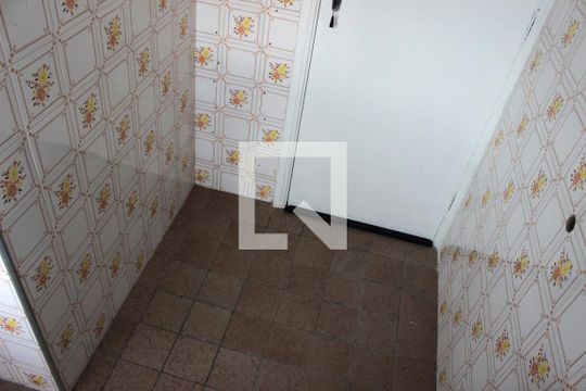 Área de Serviço de apartamento para alugar com 2 quartos, 90m² em Vila Valença, São Vicente