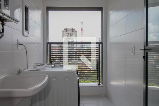 Área de Serviço de apartamento para alugar com 2 quartos, 98m² em Pinheiros, São Paulo