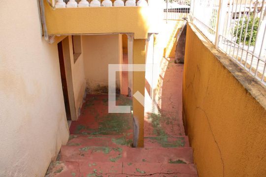 Área externa de casa à venda com 3 quartos, 281m² em Vila Industrial (campinas), Campinas